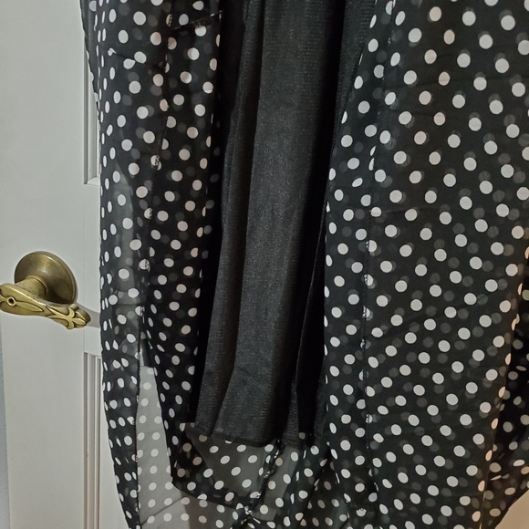Black and white polka dotted dress - Picture 3 of 3